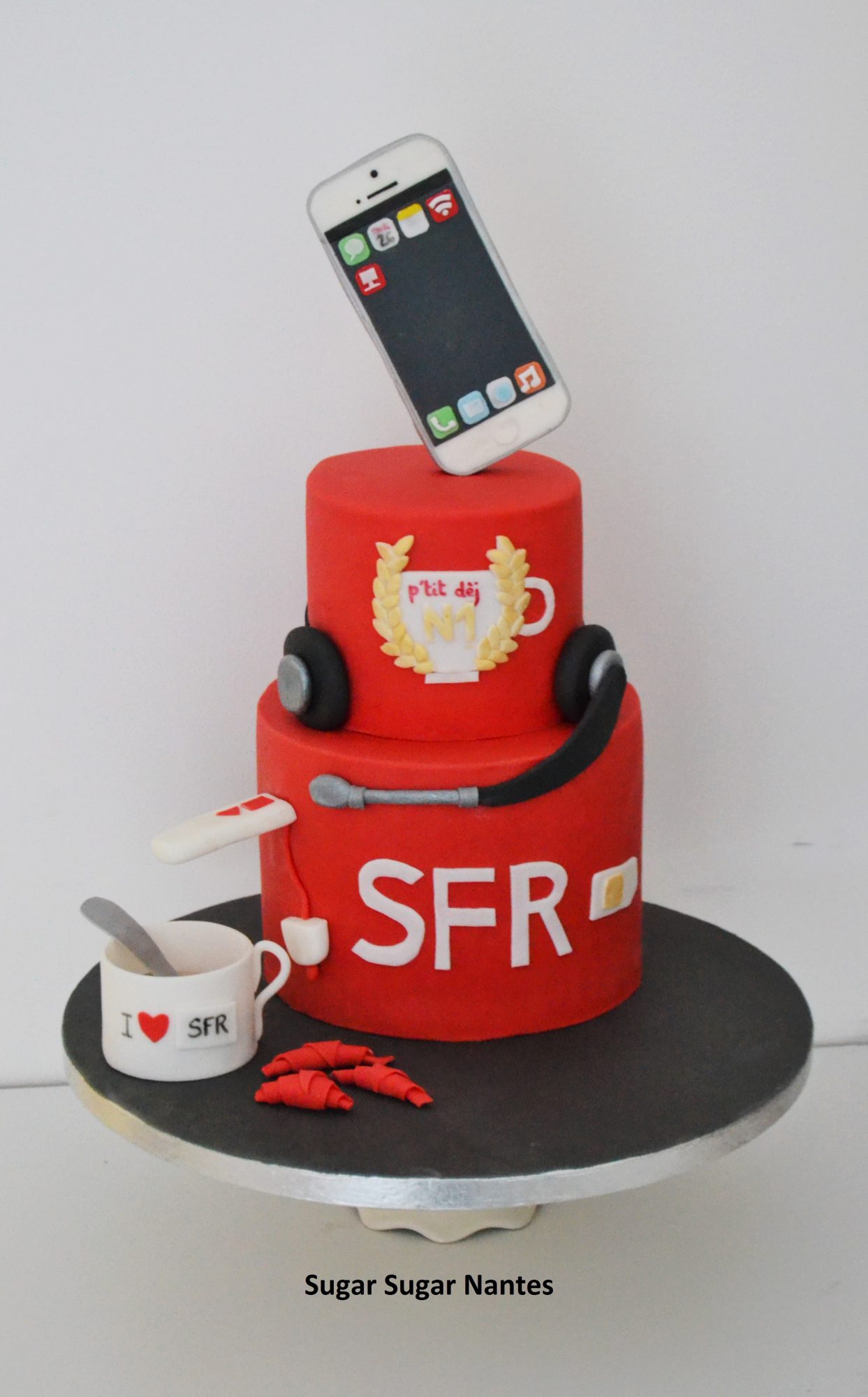 Gâteau entreprise SFR téléphonie, média, rouge, logo