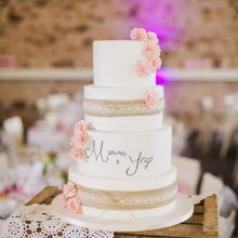 Gâteau de mariage romantique,fleurs, champêtre, vintage, 44